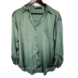 ❌SOLD❌ Zara - Flowy Satin Effect Button Down Top